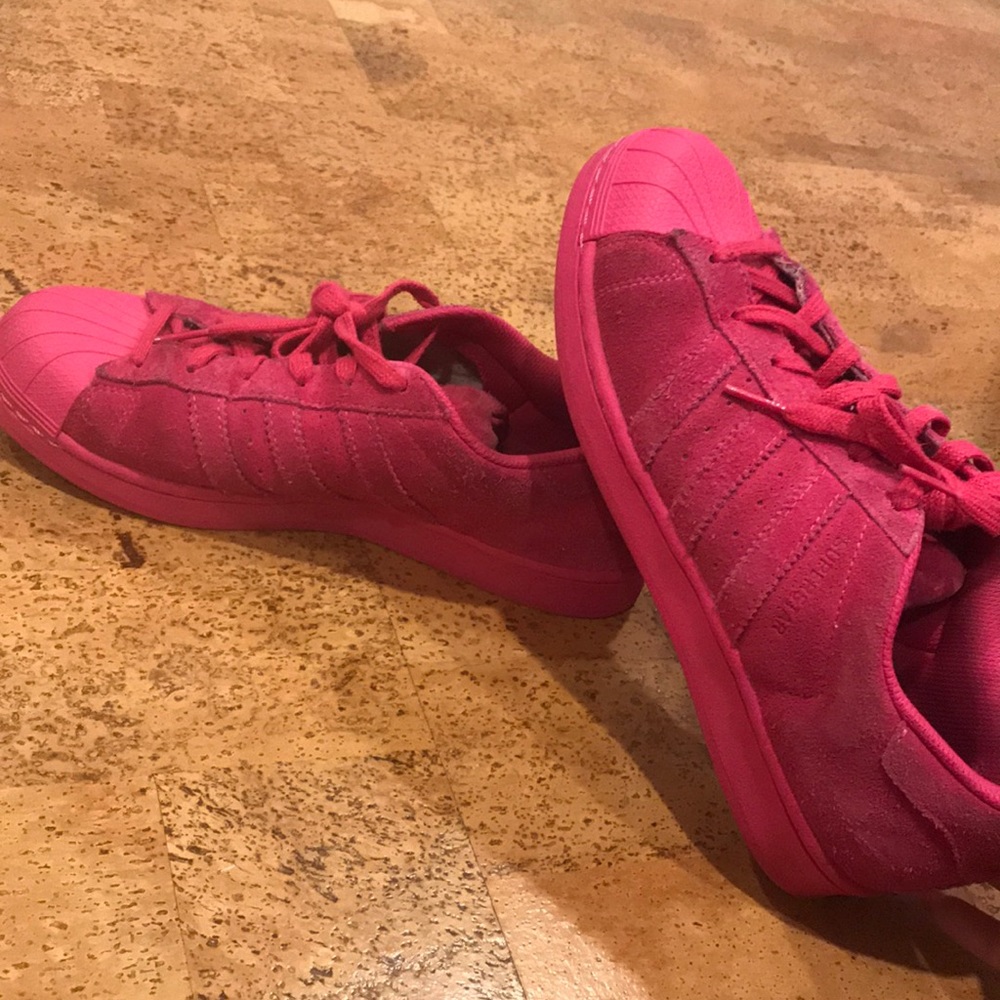 Adidas Pharrell Super Star supercolor